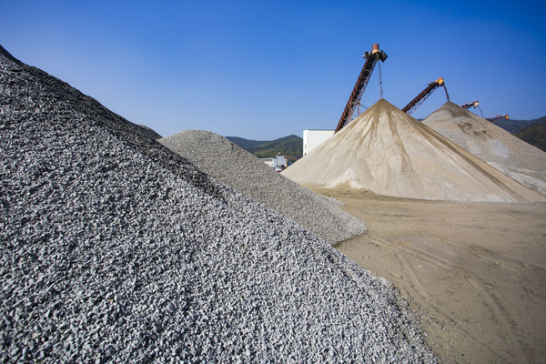 河砂禁采，機制砂興起，投資制砂設備，請認準唐山金路