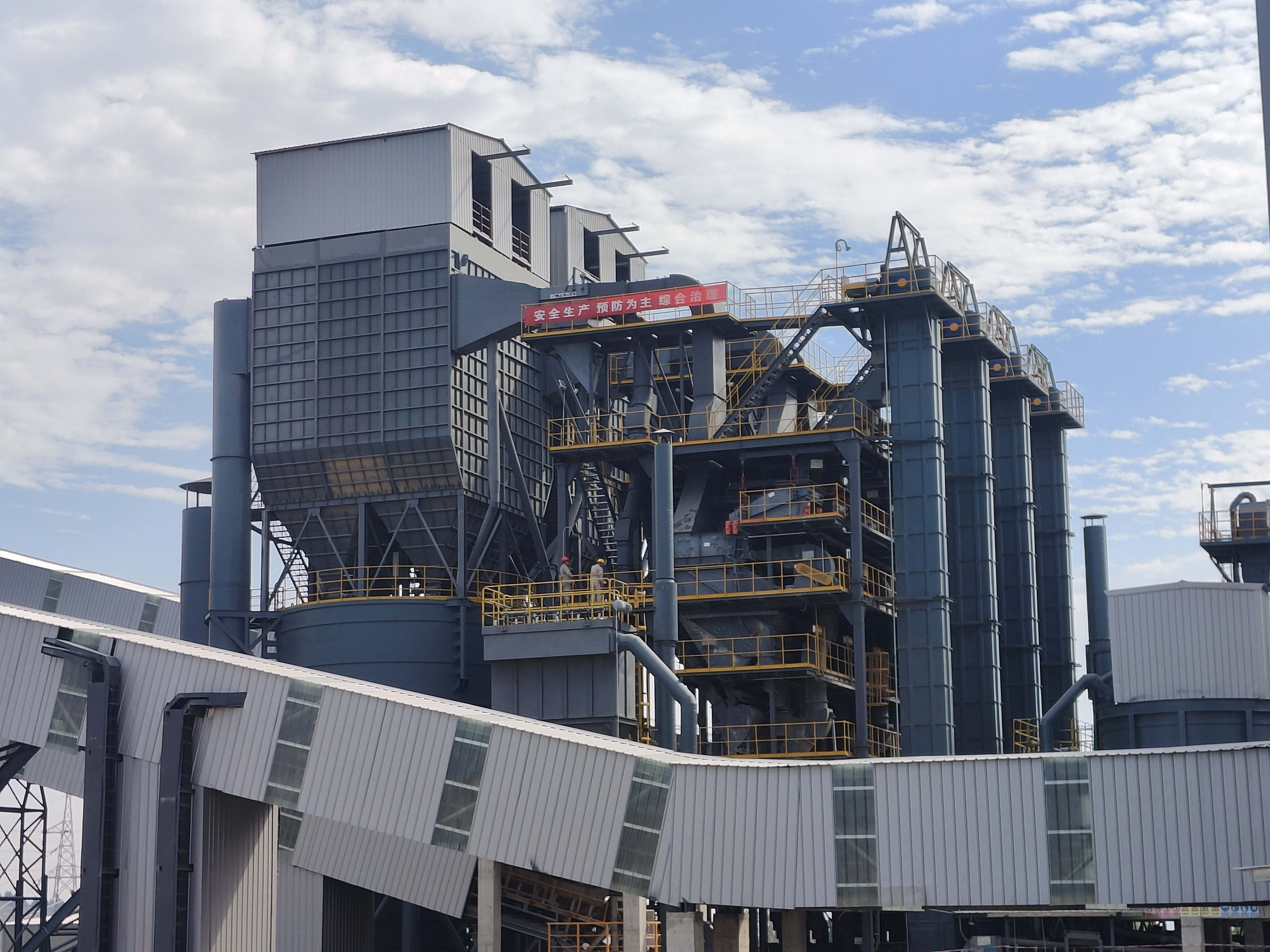 生產(chǎn)線產(chǎn)能提升選擇唐山金路干法制砂樓！