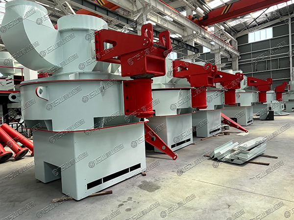 制砂選粉一體機(jī)：適合多種物料破碎，粒形圓潤(rùn)，針片狀少
